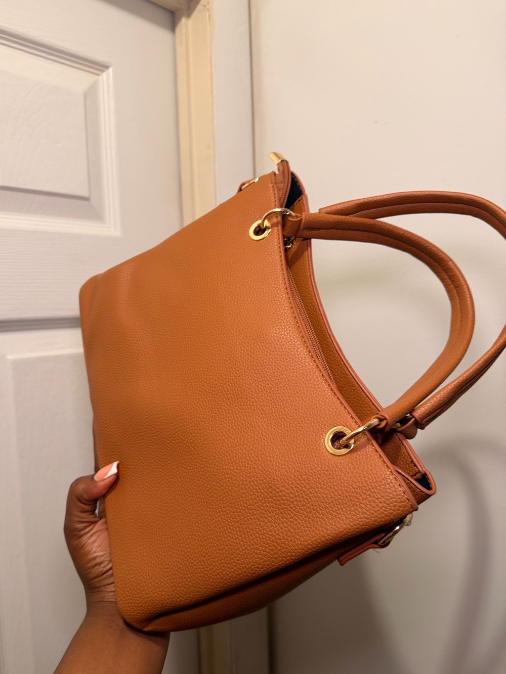 Women's Tan Leather Tote Handbag